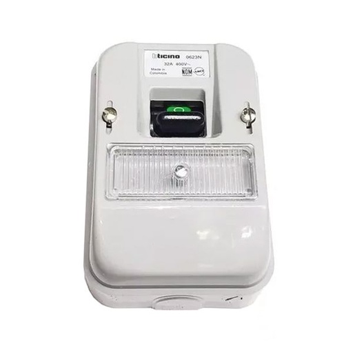 [BTZQQQ-02-0623N] BTICINO INTERRUPTOR DE SOBREPONER 3 POLOS 1 TIRO (0623N)(E)